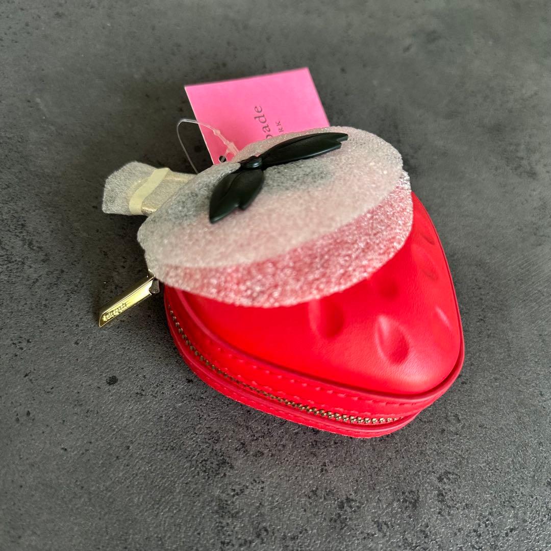 新品未使用✨ Kate Spade Strawberry Coin Purse