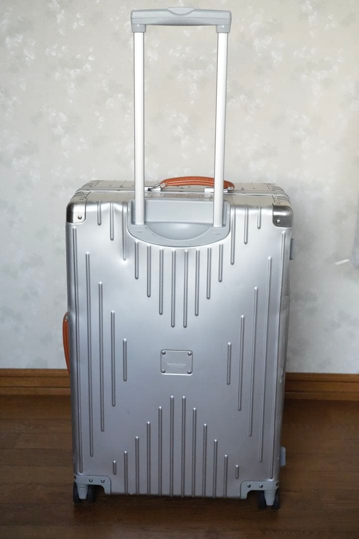 イノベーター innovator スーツケース　アルミ　70l