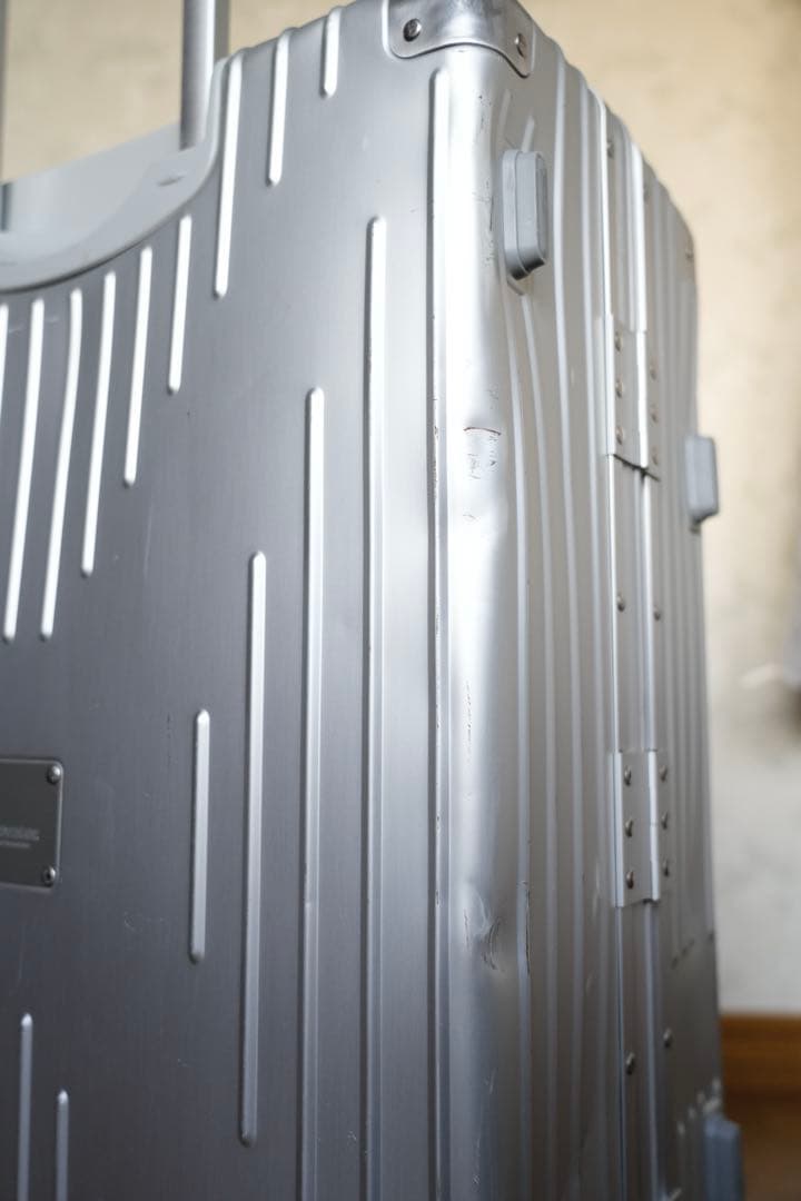 イノベーター innovator スーツケース　アルミ　70l