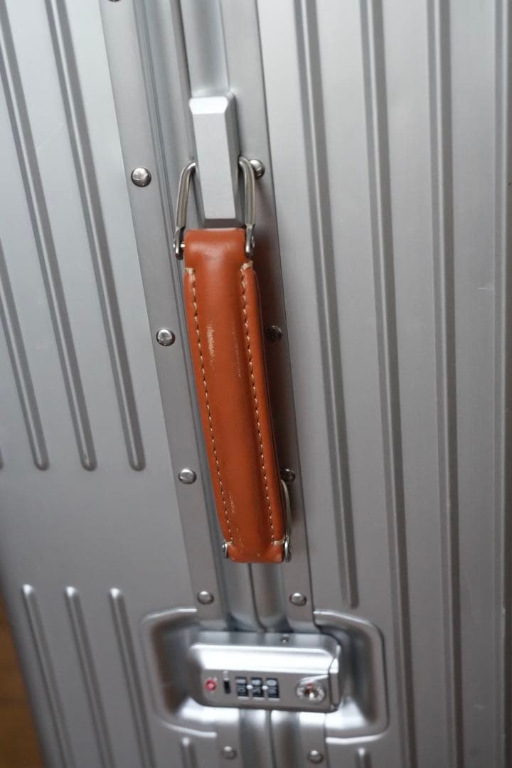 イノベーター innovator スーツケース　アルミ　70l