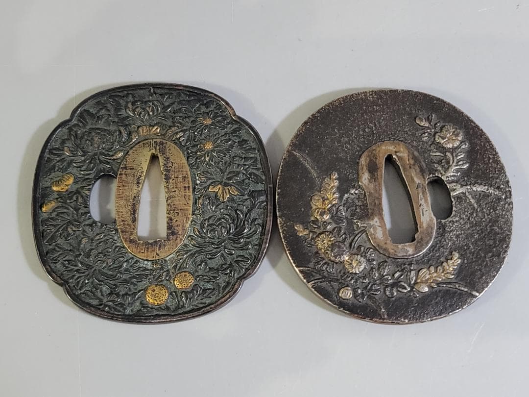 DT346 武具甲冑 刀の鍔 二件 吉宗他