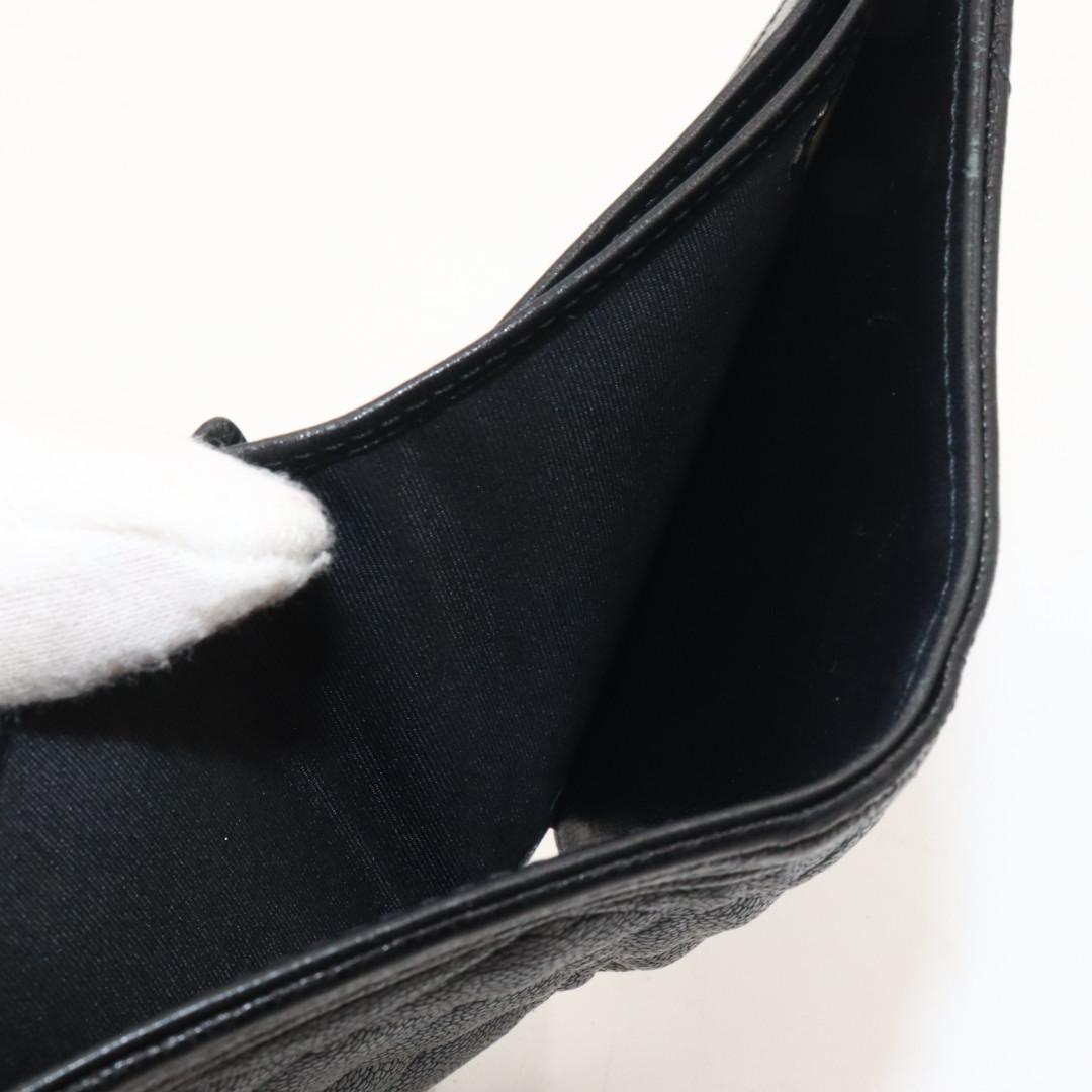 美品　シャネル　キャビアスキン　ボーイシャネル　折り財布　ブラック