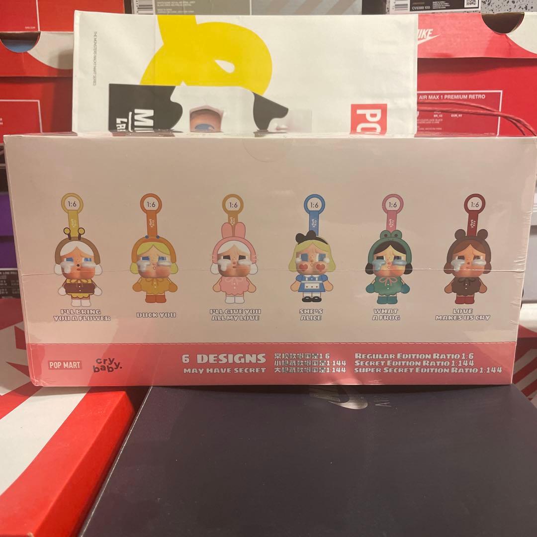 正規品　CRY BABY CRYING AGAIN LABUBU POPMART