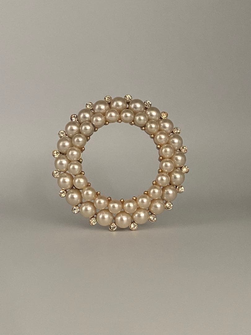 lotuscloud 2513⭐️TRIFARI トリファリヴィンテージブローチ