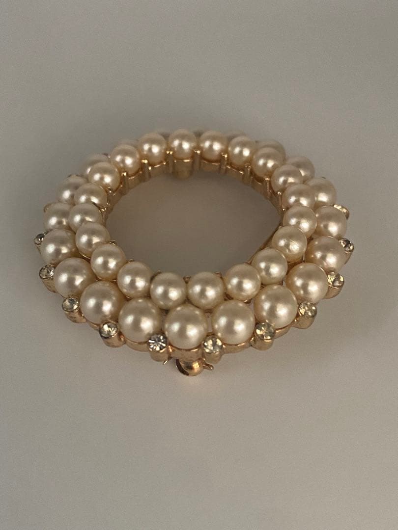 lotuscloud 2513⭐️TRIFARI トリファリヴィンテージブローチ