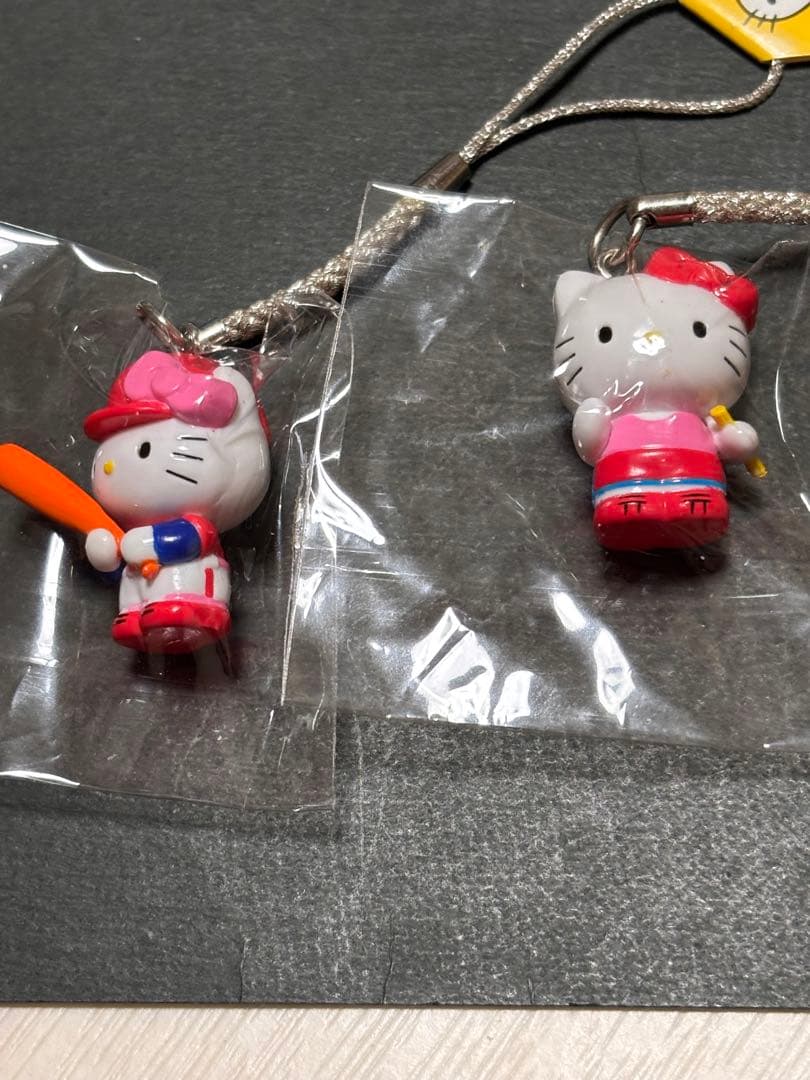 激レア❣️未使用未開封❗️ハローキティ ストラップ 部活動 体育会系 バージョン9個