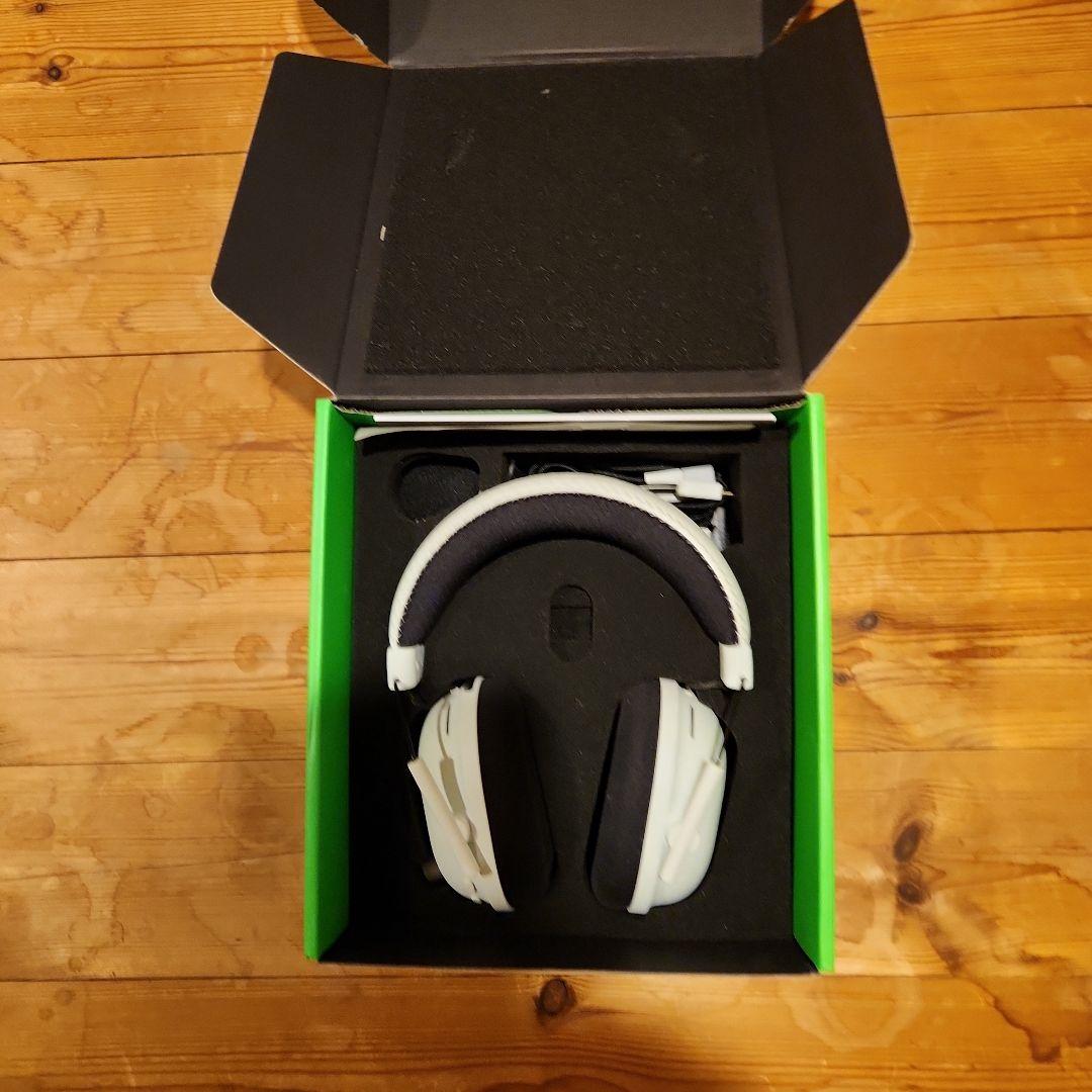 Razer BLACKSHARK V2 PRO ホワイト