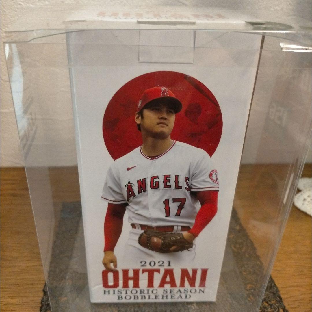 ♥。未使用品「大谷翔平 ボブルヘッド 赤ユニフォーム」スタジアム配付品