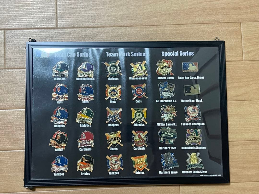 MLBチームロゴピンバッジセット