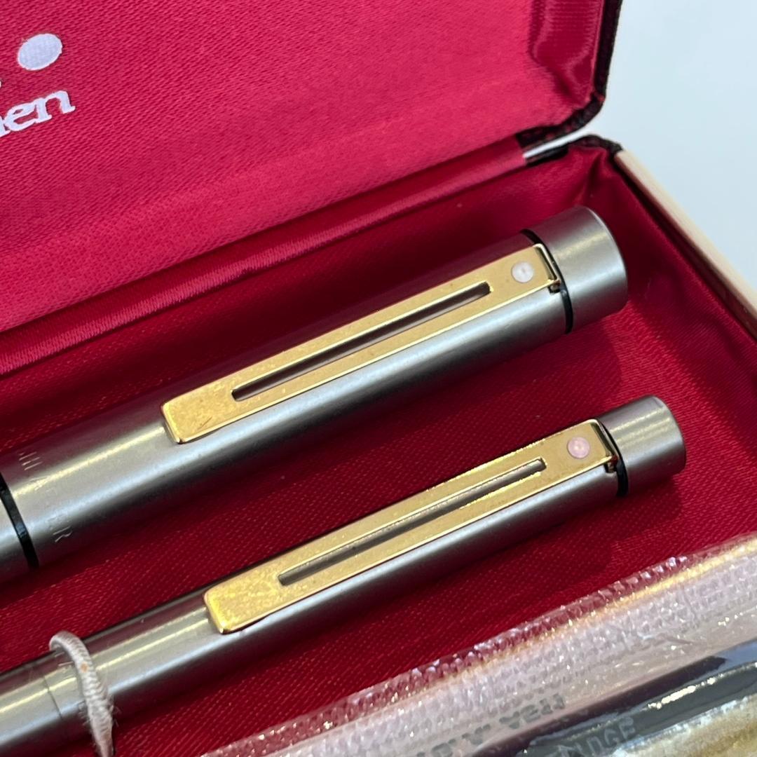 SHEAFFERシェーファー 万年筆14K585＆ボールペン シルバー×ゴールド