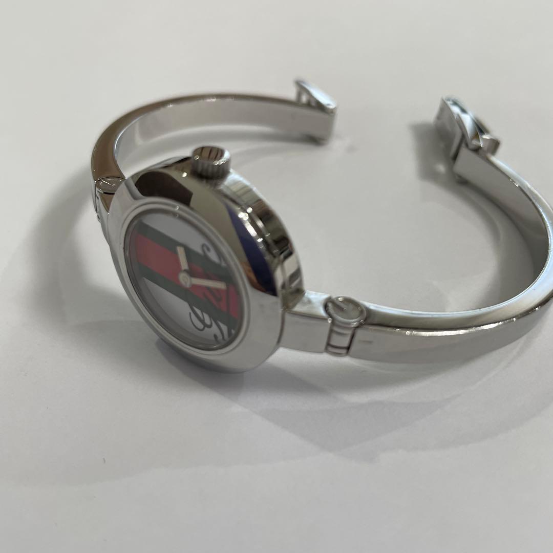 GUCCI ストライプデザイン バングルウォッチ