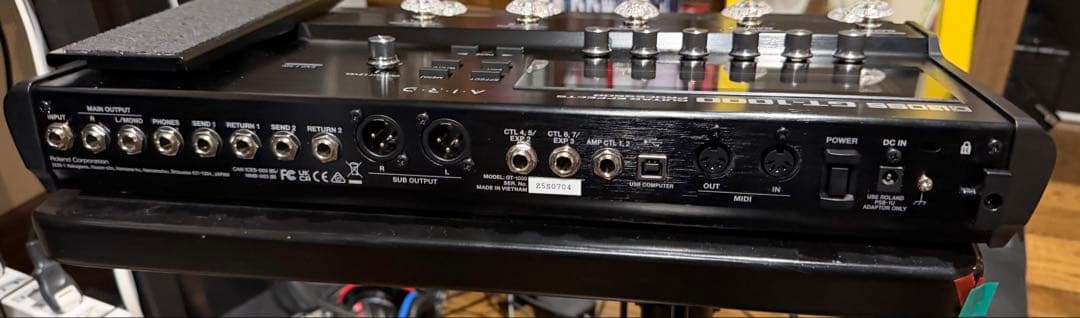 BOSS GT-1000 デジタルエフェクター