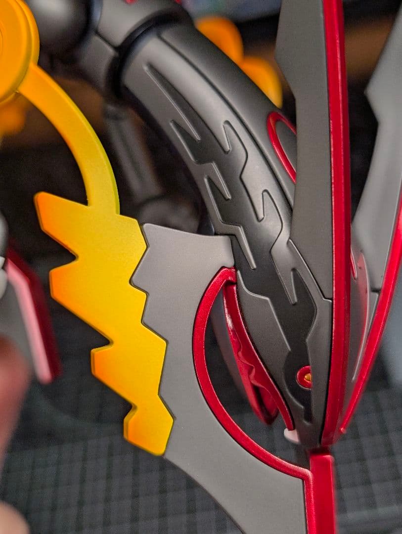 黒いメガレックウザ　全塗装　完成品　ポケプラ