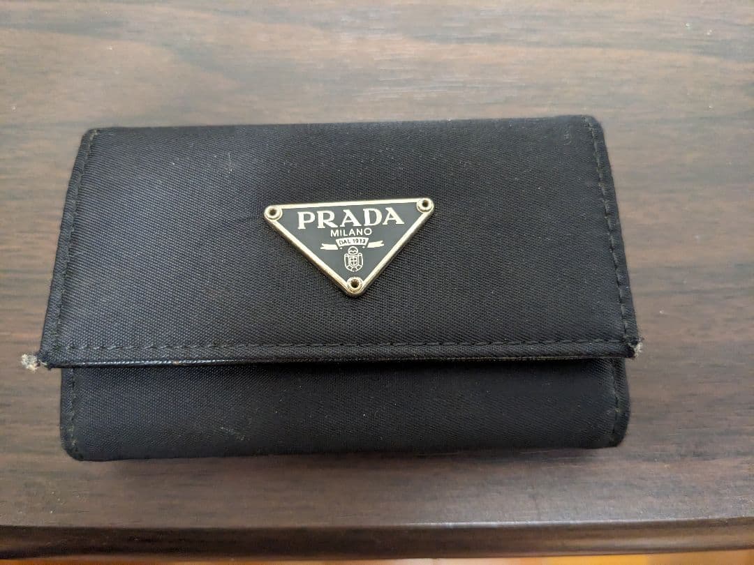 PRADA ブラック ナイロン キーケース