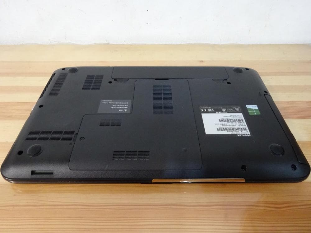 東芝 ノートパソコン dynabook T552/36GK/中古特価美品