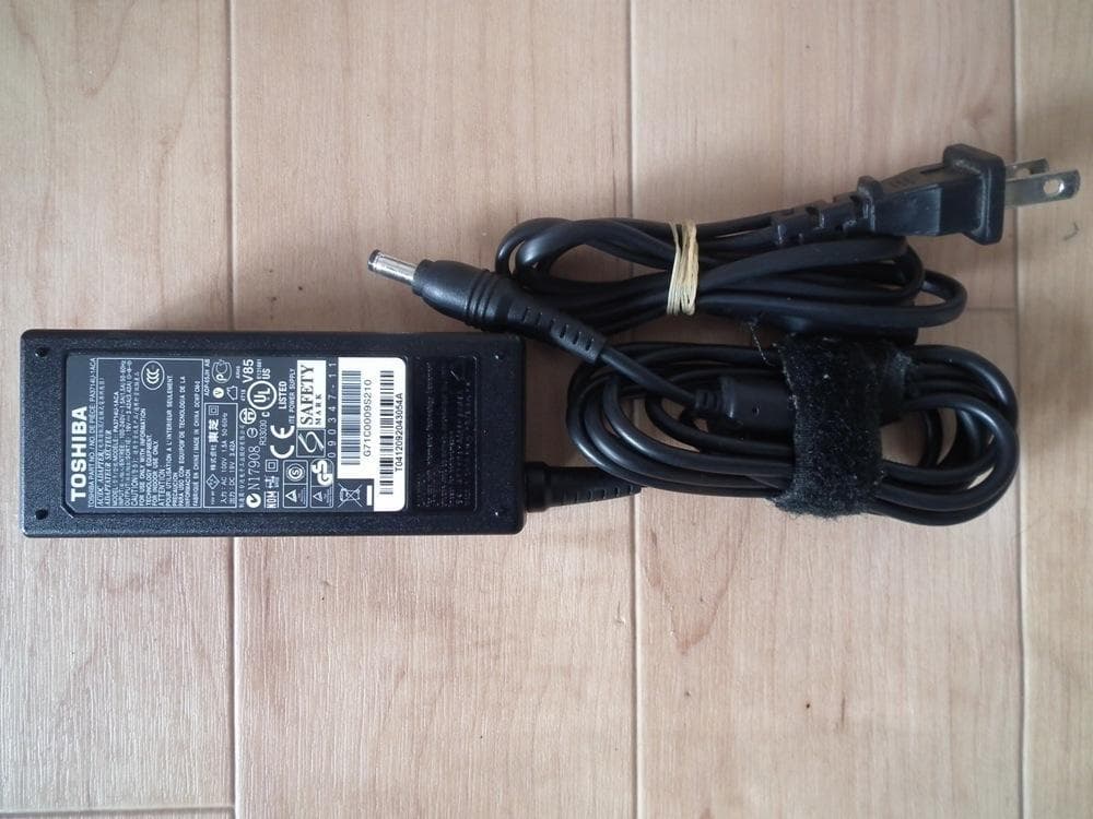 東芝 ノートパソコン dynabook T552/36GK/中古特価美品