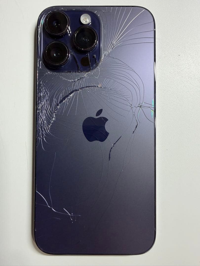 Apple iPhone 14 Pro MAXディープパープル 本体　背面割れ