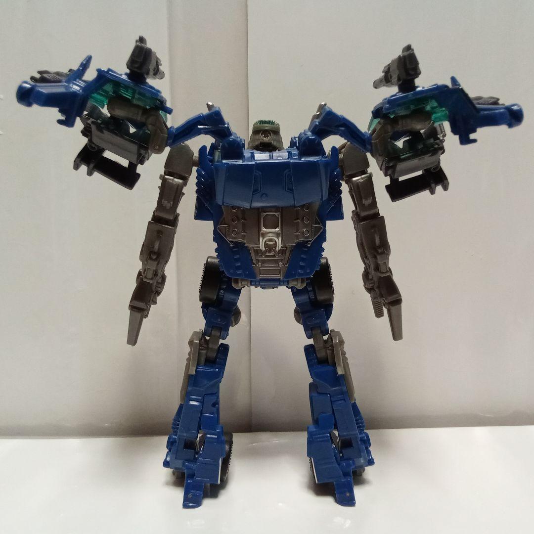 トランスフォーマー　ダークサイドムーン　レッカーズ3体セット