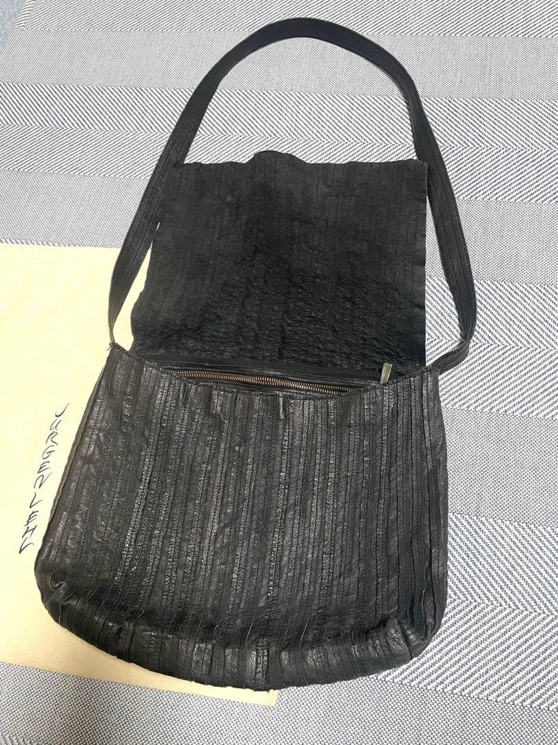 ヨーガンレール　斜め掛けメッセンジャーバッグ