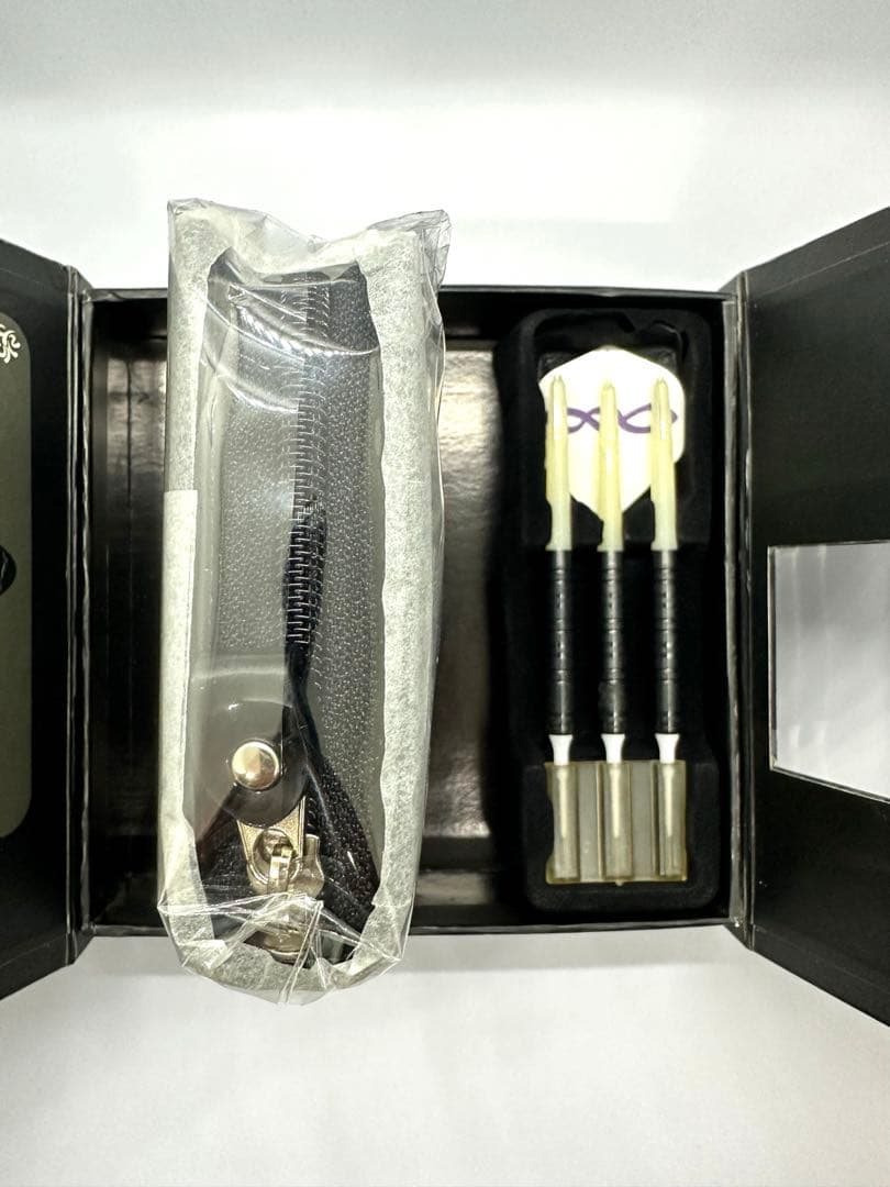 Tripleight=888  トリプレイト　SHUNRAI BLACK