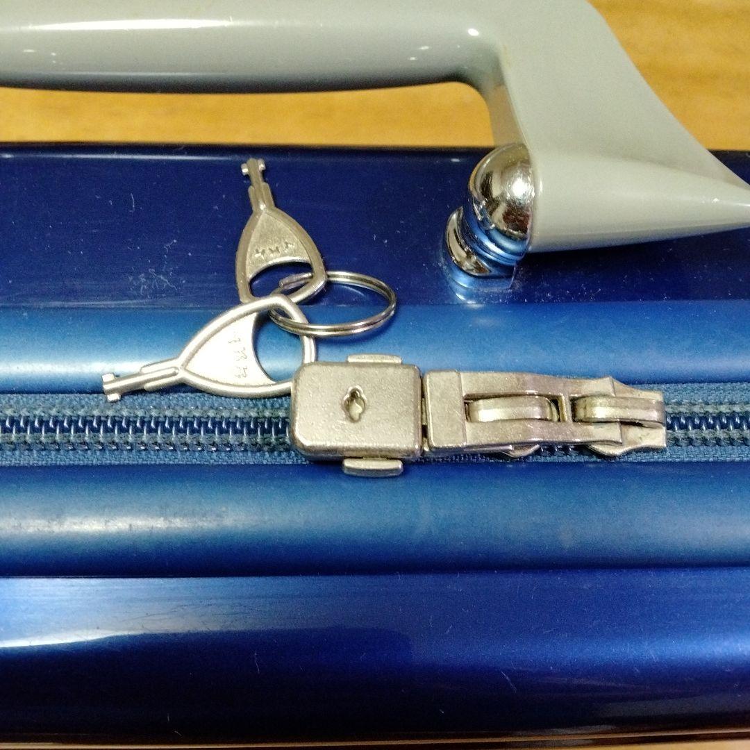 ゼロハリバートン　ポリカーボネート　青　ZEEO HALLIBURTON