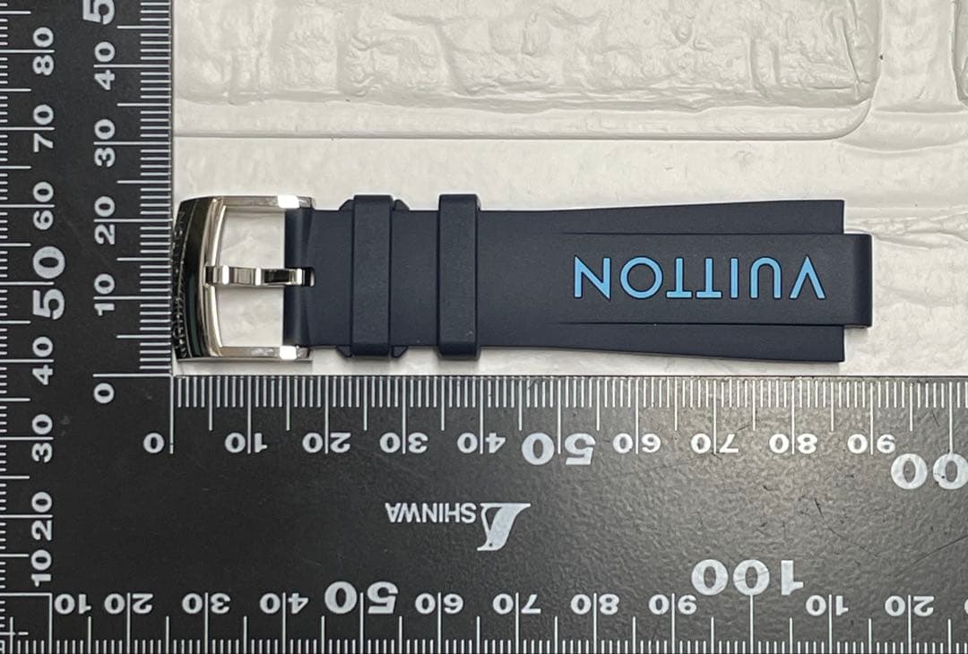 【美品】LOUIS VUITTON タンブール　ラバーベルト　匿名配送❤︎