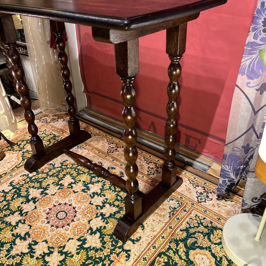 ヴィンテージ スピンドルレッグ　　サイドテーブル　コンパクトテーブル　花台