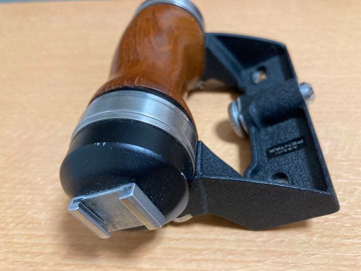 PENTAX 67II 用　木製グリップ★ペンタックス