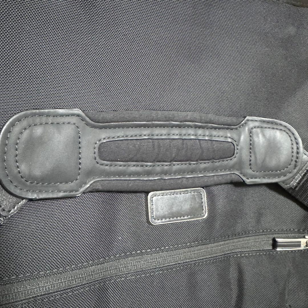 TUMI アリヴェ レスター 255004D2 ビジネスバッグ レザー 本革 紺