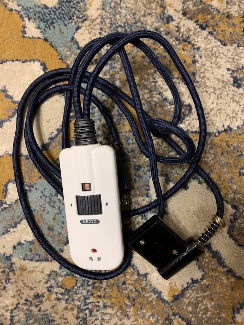 ユニコーンです　家具調テーブル　こたつ　円形　大きめ