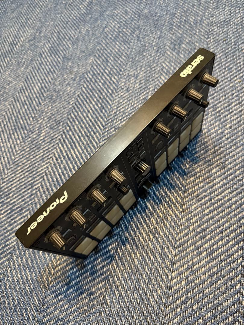 Pioneer DDJ-SP1 サンプラーコントローラー