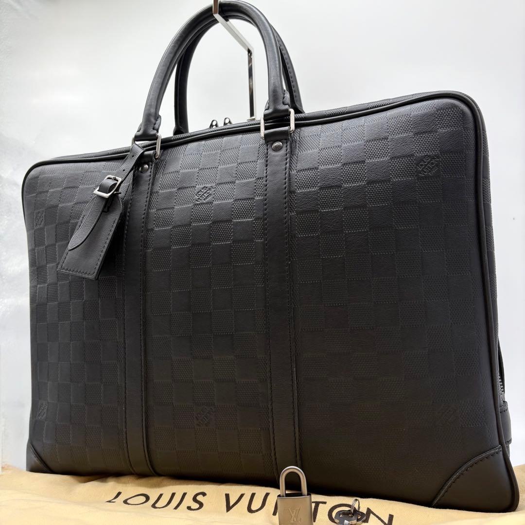 【極美品】ルイヴィトン ダミエ アンフィニ ポルトドキュマン ヴォワヤージュ 黒