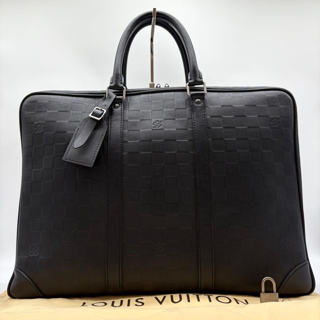 【極美品】ルイヴィトン ダミエ アンフィニ ポルトドキュマン ヴォワヤージュ 黒