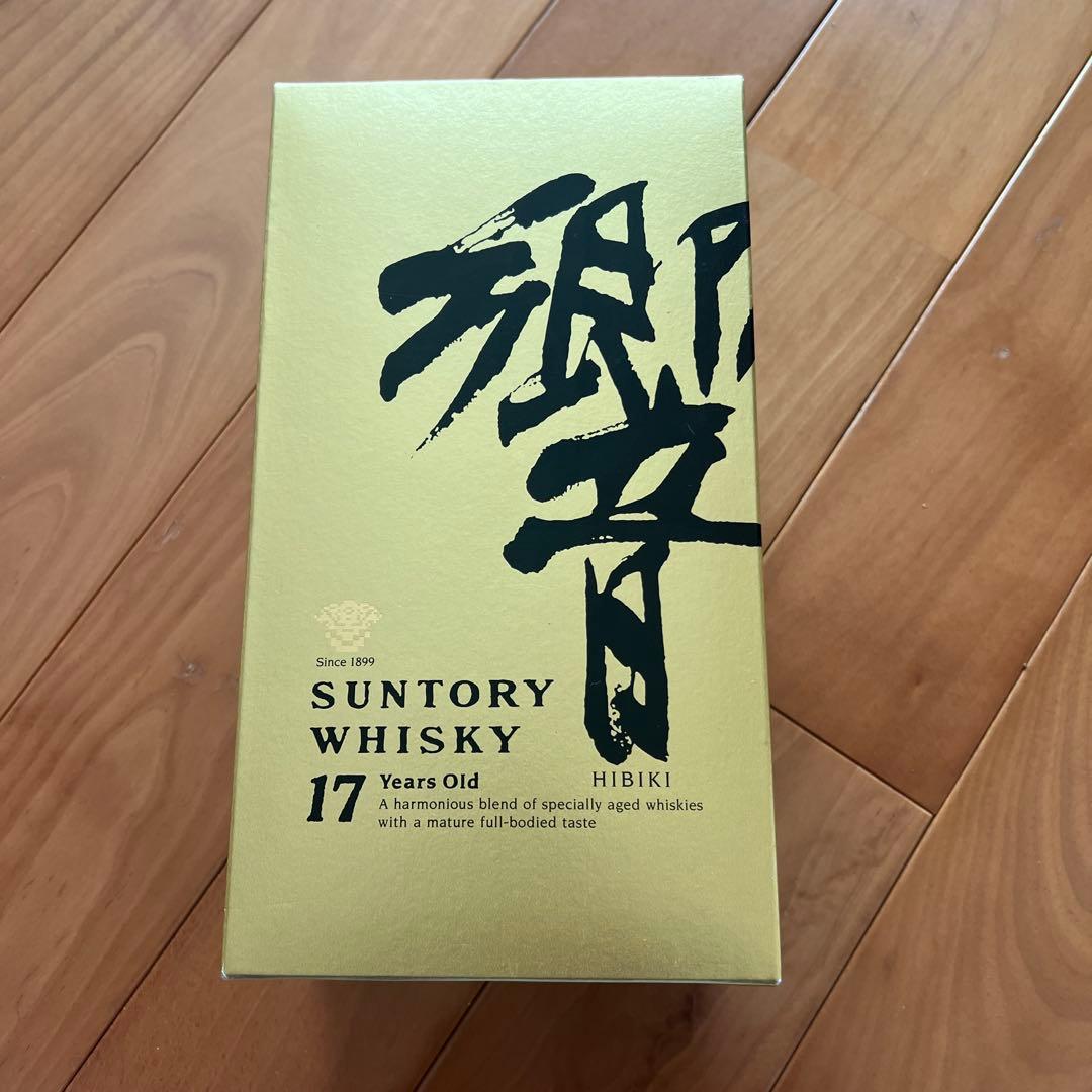 SUNTORY 響 17年 箱入りウイスキー　1本
