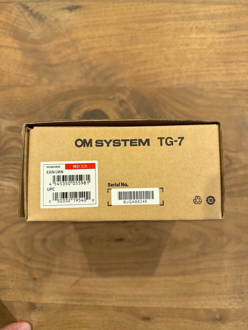 OM SYSTEM TG-7 レッド