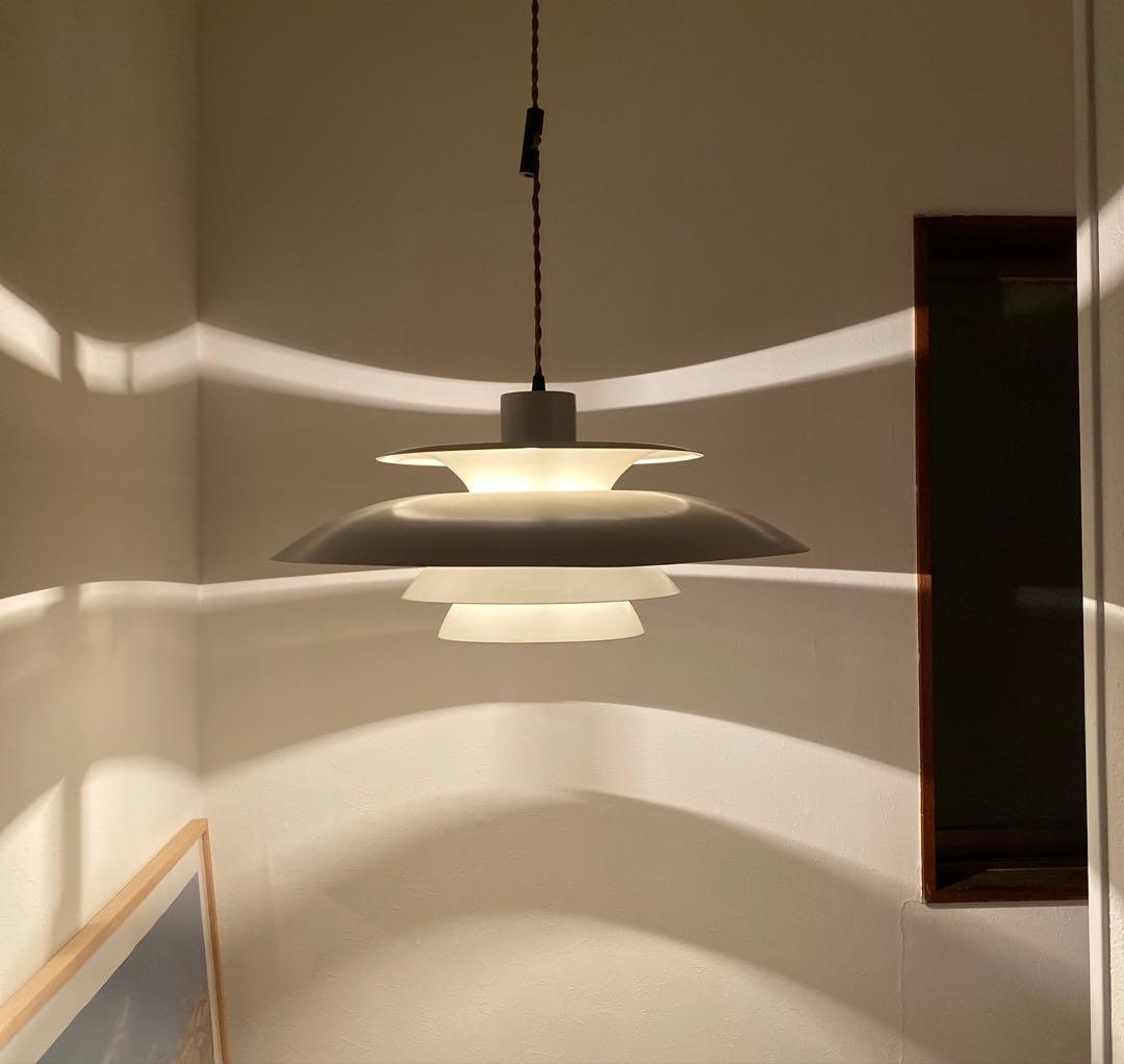 ポールヘニングセン ルイスポールセン PH5リプロダクト