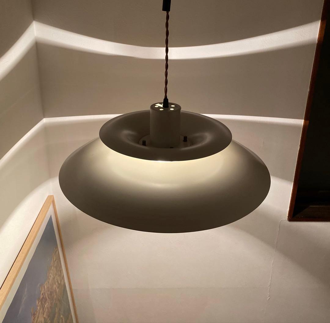 ポールヘニングセン ルイスポールセン PH5リプロダクト