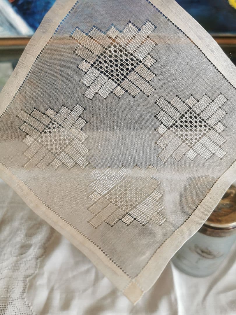 アンティーク シルクオーガンジー 透しドローンワークレース刺繍 スクエアドイリー