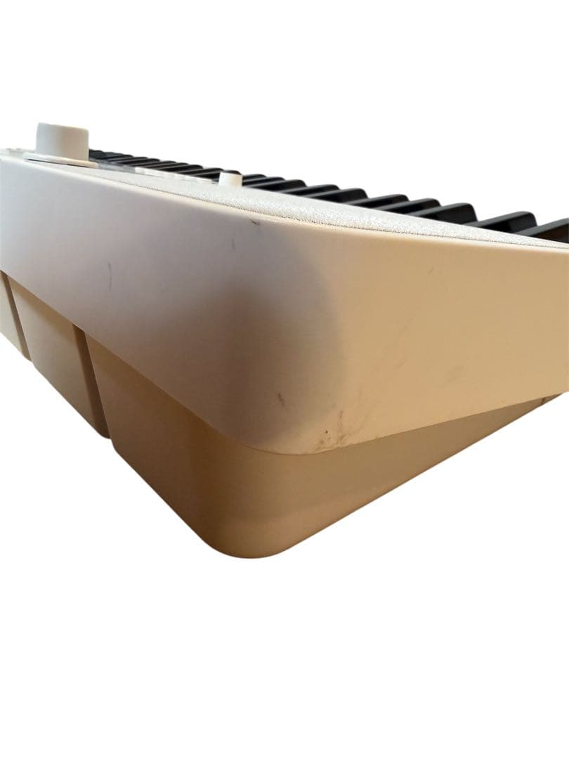 【週末SALE‼️】CASIO 光ナビゲーション LK-516 電子ピアノ61鍵