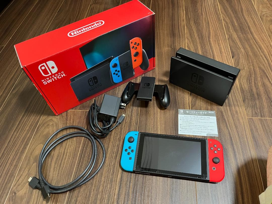 Nintendo Switch 本体 ケース付き