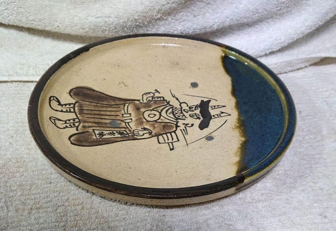 行灯皿陶器製 手描きキャラクター皿T169
