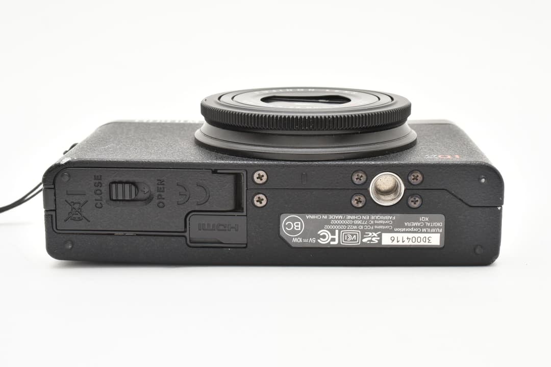 ■ 現状品 ■ FUJIFILM XQ1 訳あり