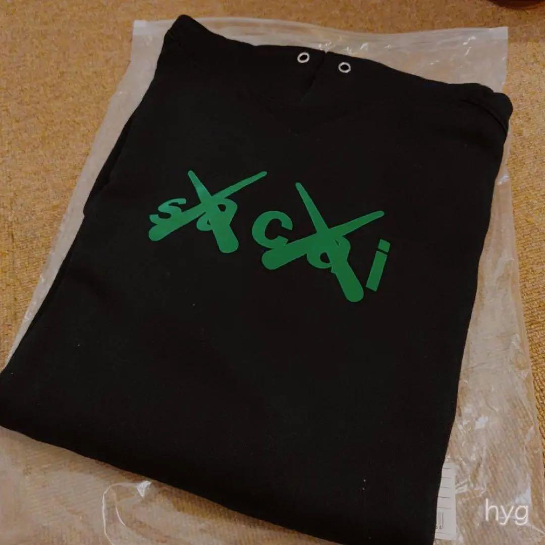 kiki様　【新品未使用】Sacai × Kaws フーディー サイズ1