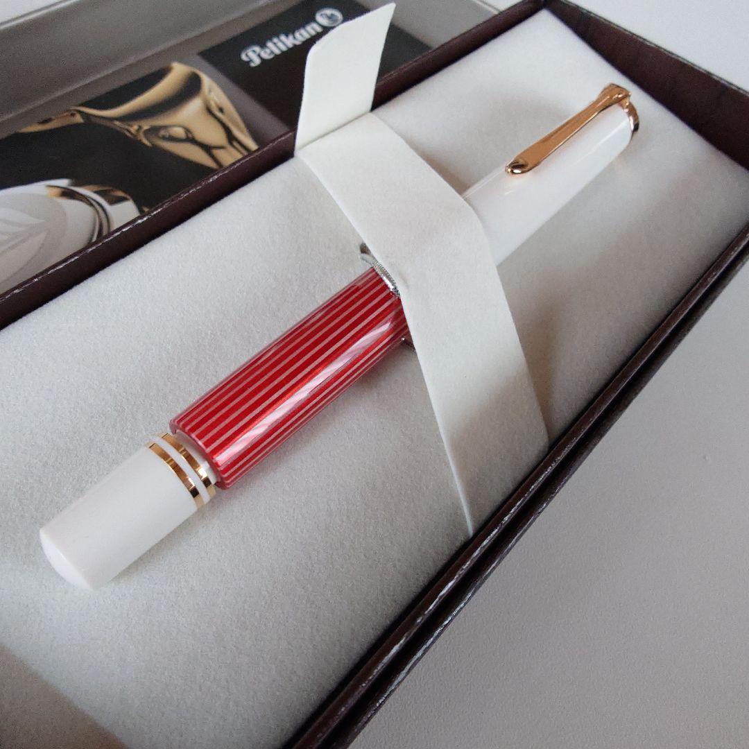 Pelikan 万年筆 M600 レッドホワイト スーベレーン F細字