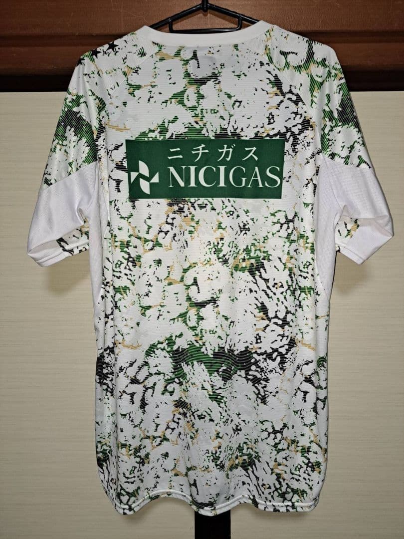 東京ヴェルディ　プラクティスシャツ半袖　サイズO