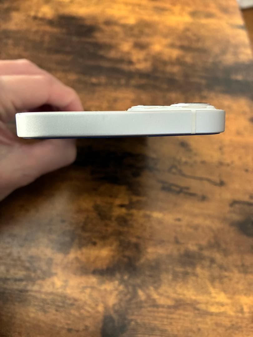 iPhone 13 128GB スターライト 本体