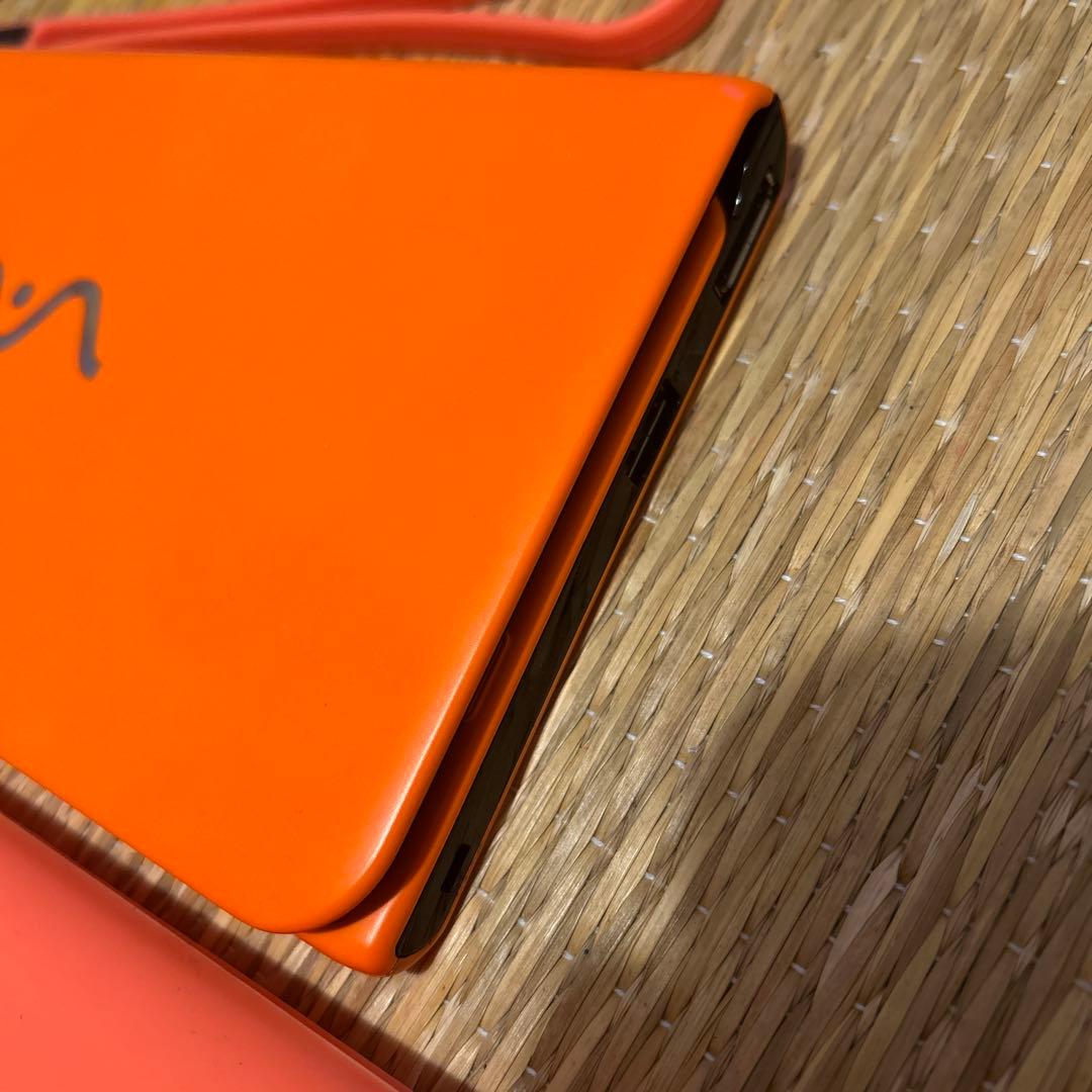 SONY VAIO オレンジ　ノートPC VPCP11AKJ