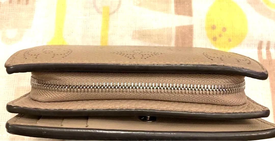 ルイヴィトンモノグラムマヒナクレアガレ二つ折り財布