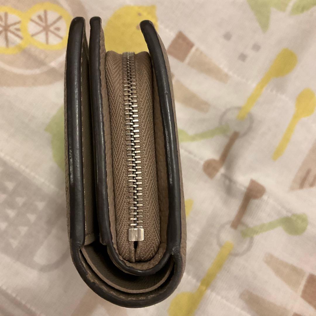 ルイヴィトンモノグラムマヒナクレアガレ二つ折り財布