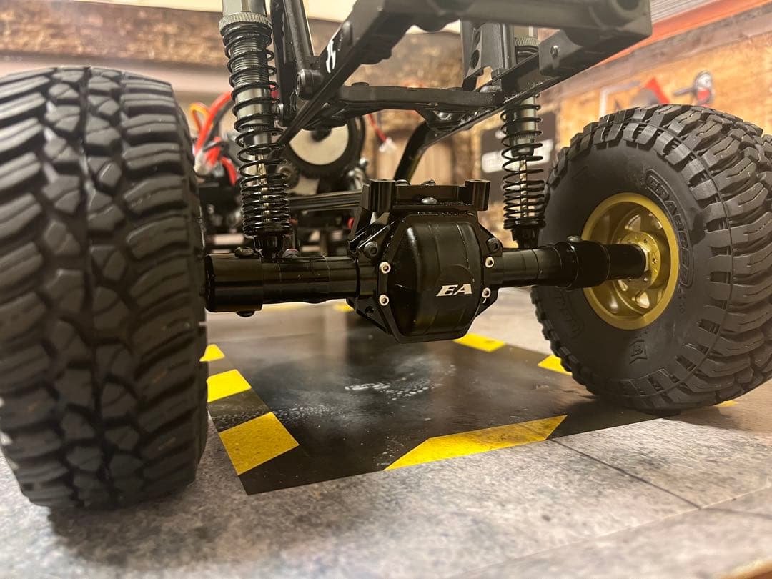 SCX10 クローラー　Lcgベースにも